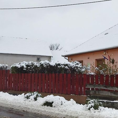 Var-Liget Vendeghaz Kisnána Exterior foto