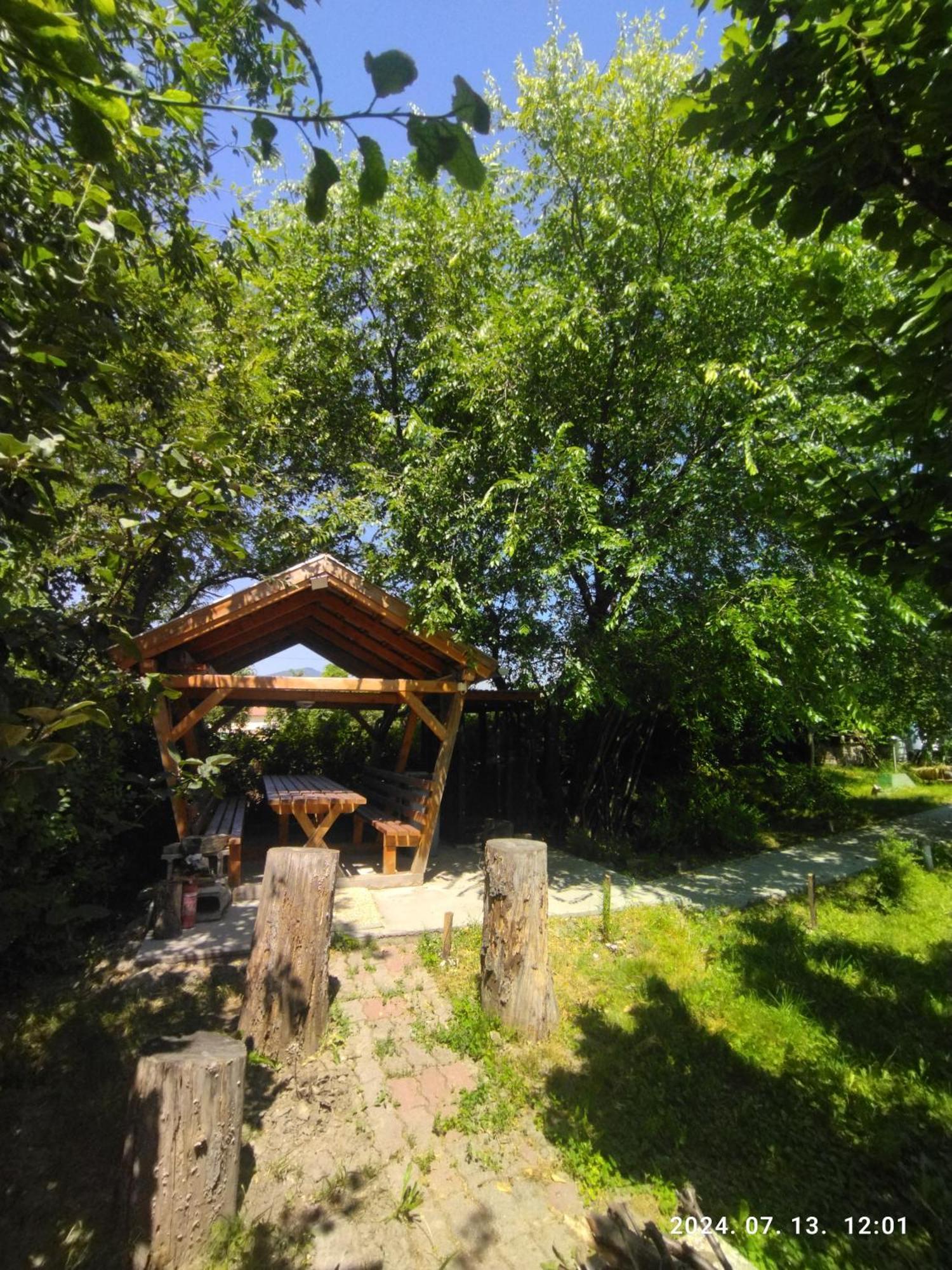 Var-Liget Vendeghaz Kisnána Exterior foto