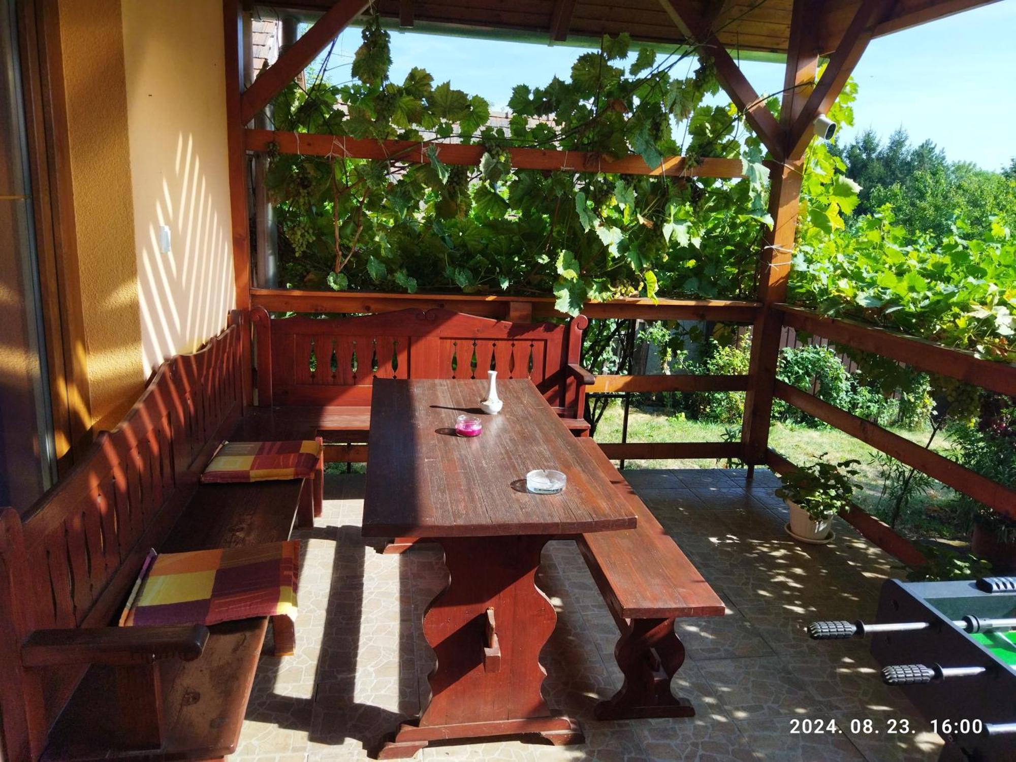 Var-Liget Vendeghaz Kisnána Exterior foto
