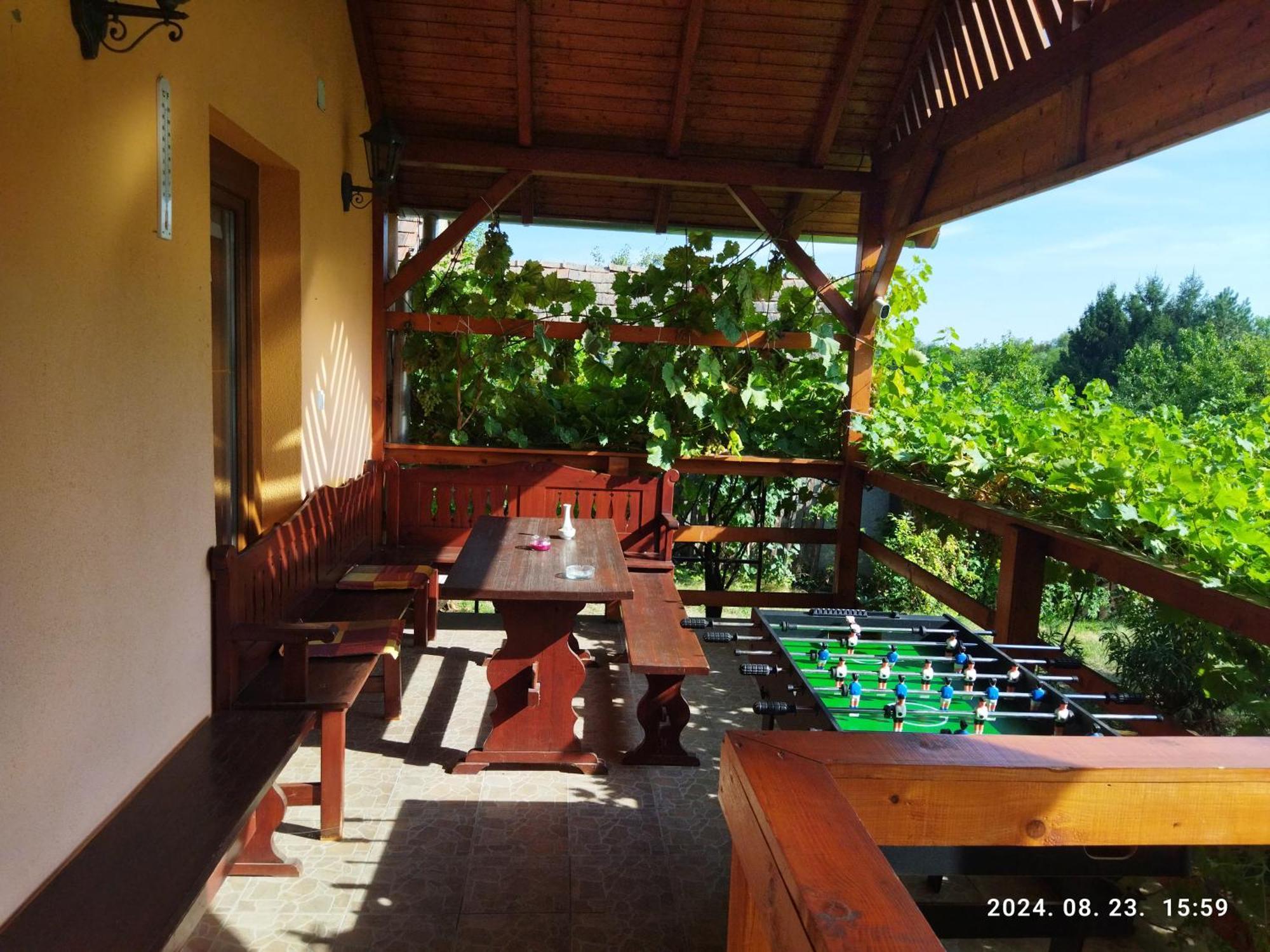 Var-Liget Vendeghaz Kisnána Exterior foto