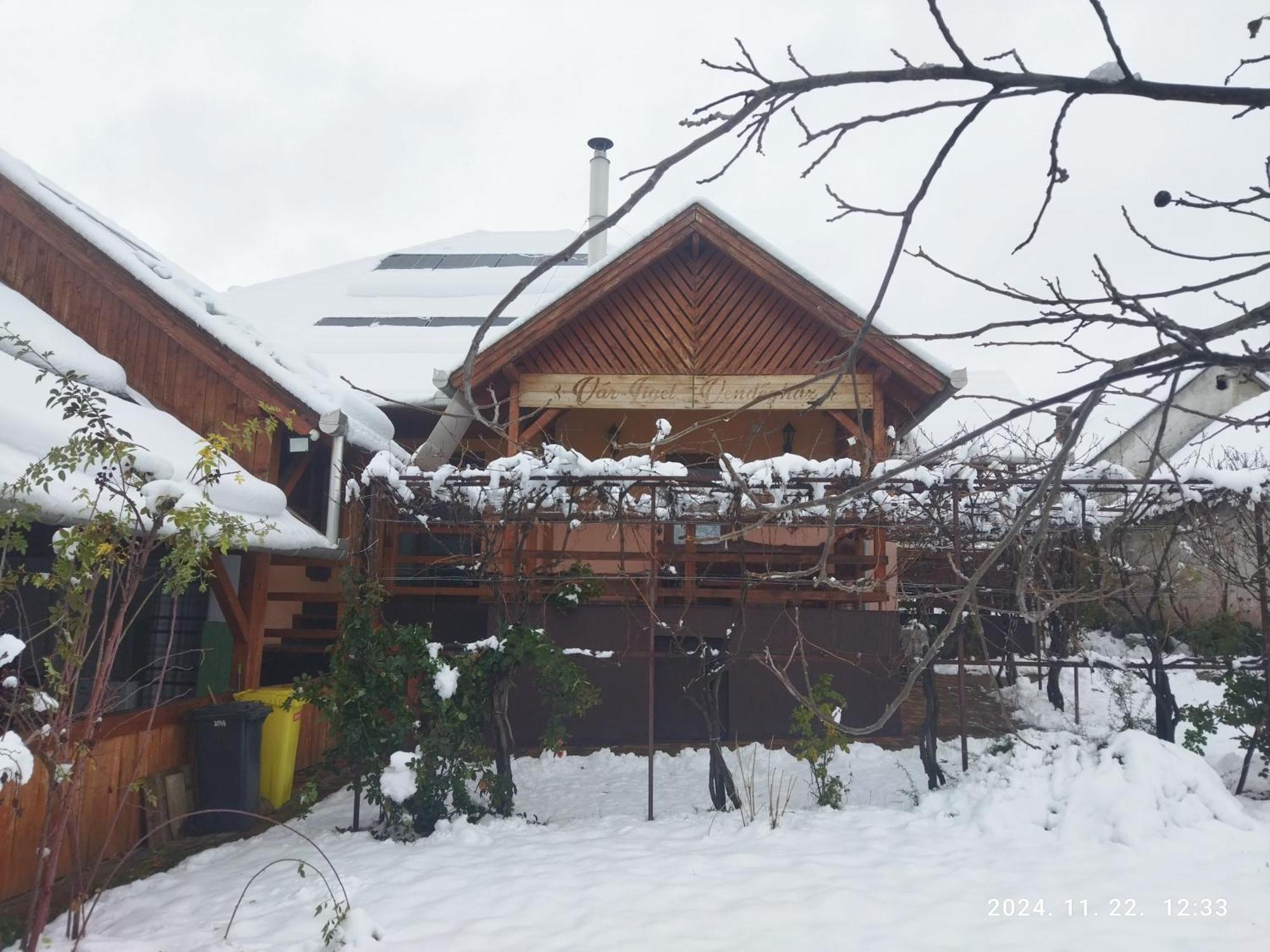 Var-Liget Vendeghaz Kisnána Exterior foto